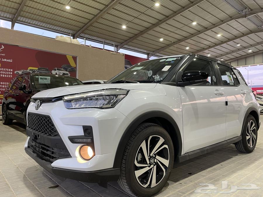 تويوتا رايز2024فل لميتدد ابيض سقف اسود(بنزين)1.0LT63041004585089111