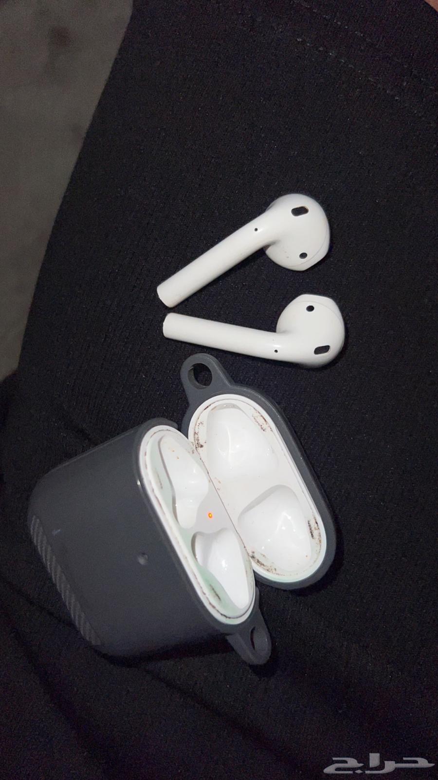 Bluetooth headphones, I swear.63027250284161111