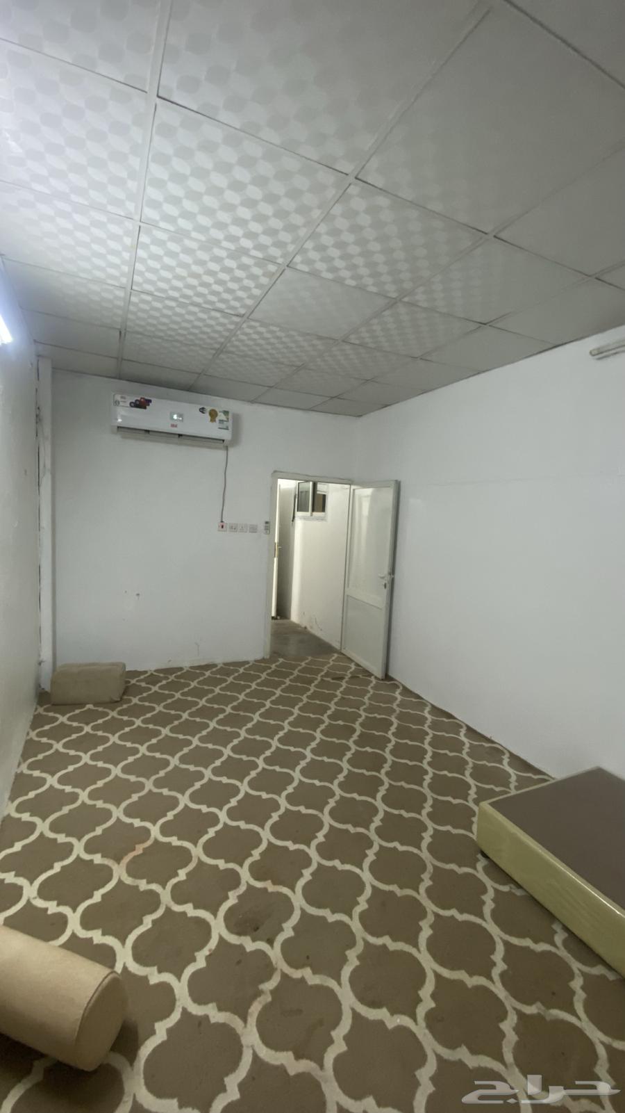 غرف عزاب للايجار ( الرياض حي ظهرة لبن ) اقل اسعار ب السوق62929667731842113