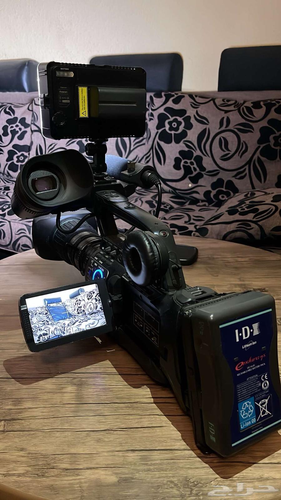 Video camera63026412413059114
