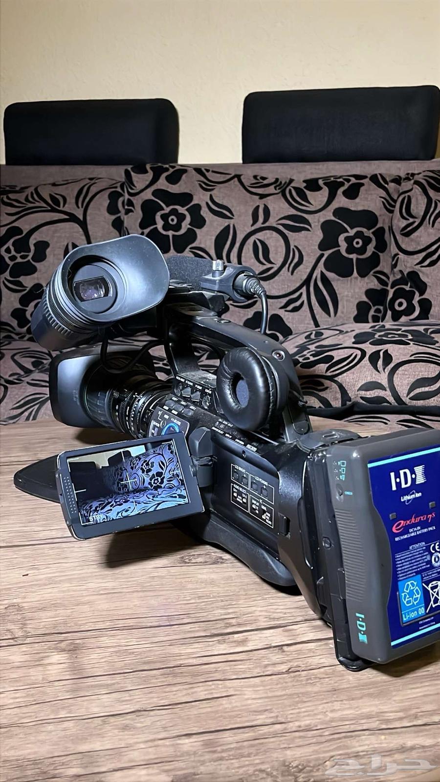 Video camera63026412413059112