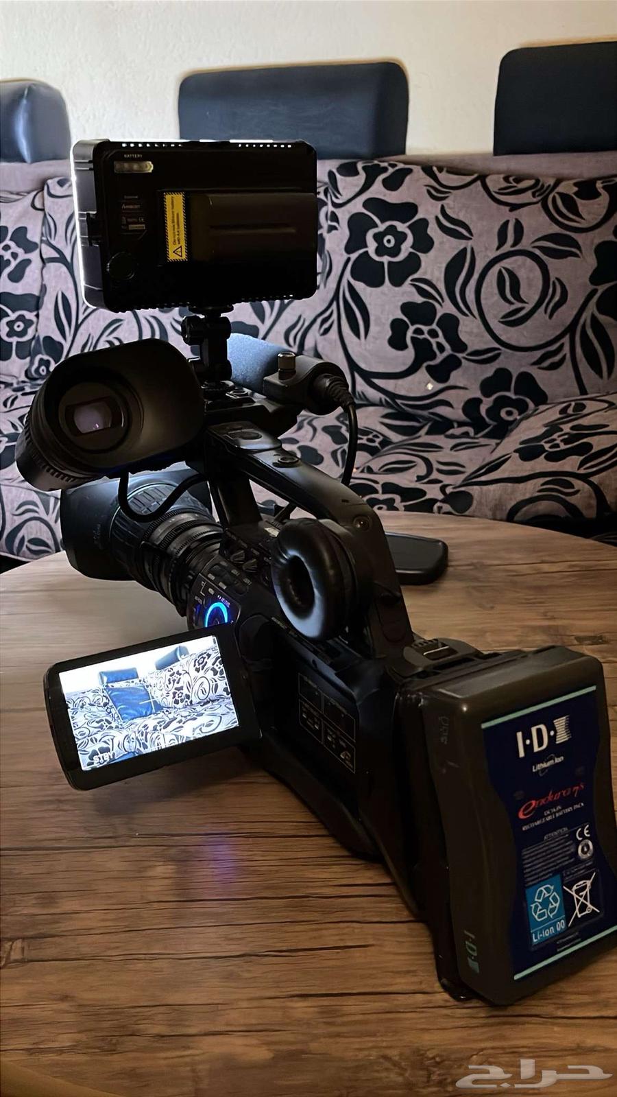 Video camera63026412413059113