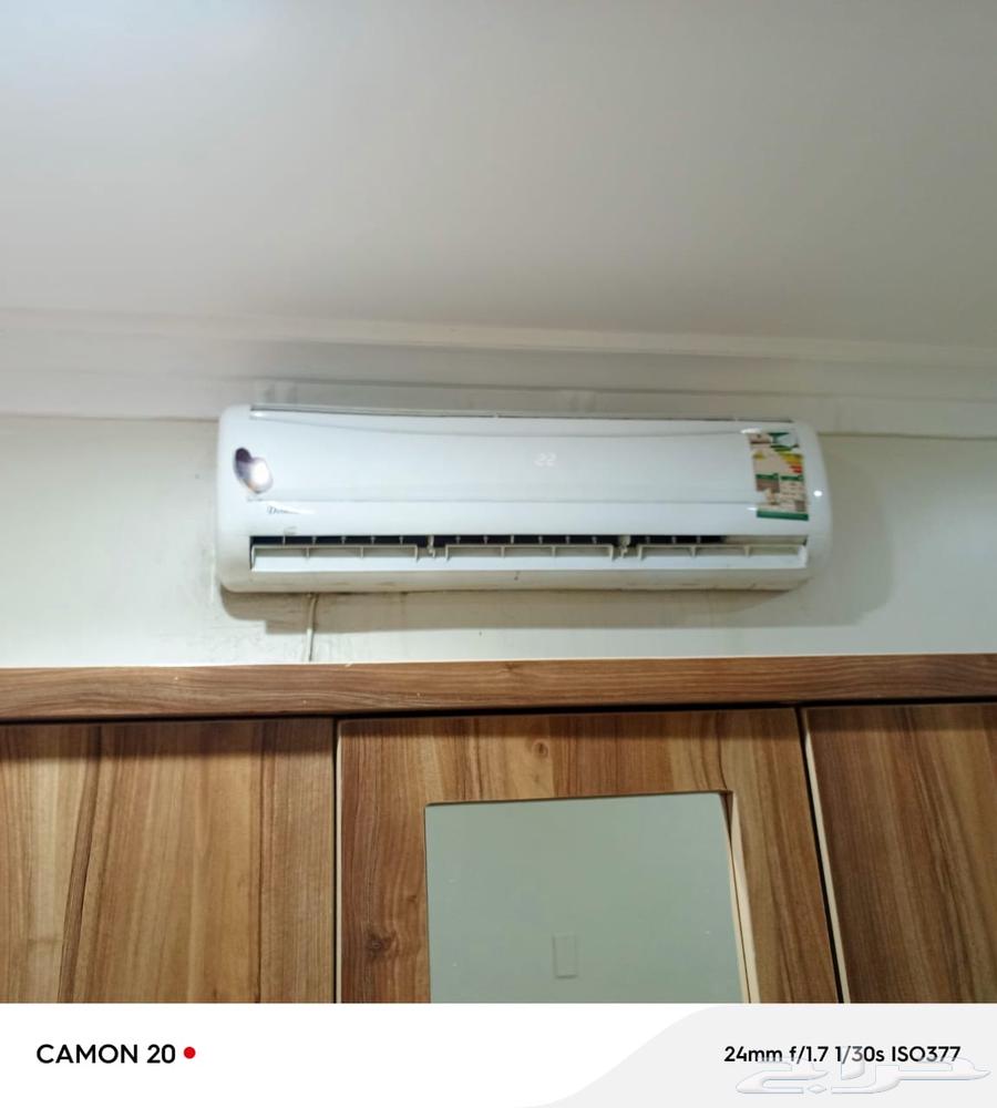 2 split units, one window unit, semi-new63026418044290111