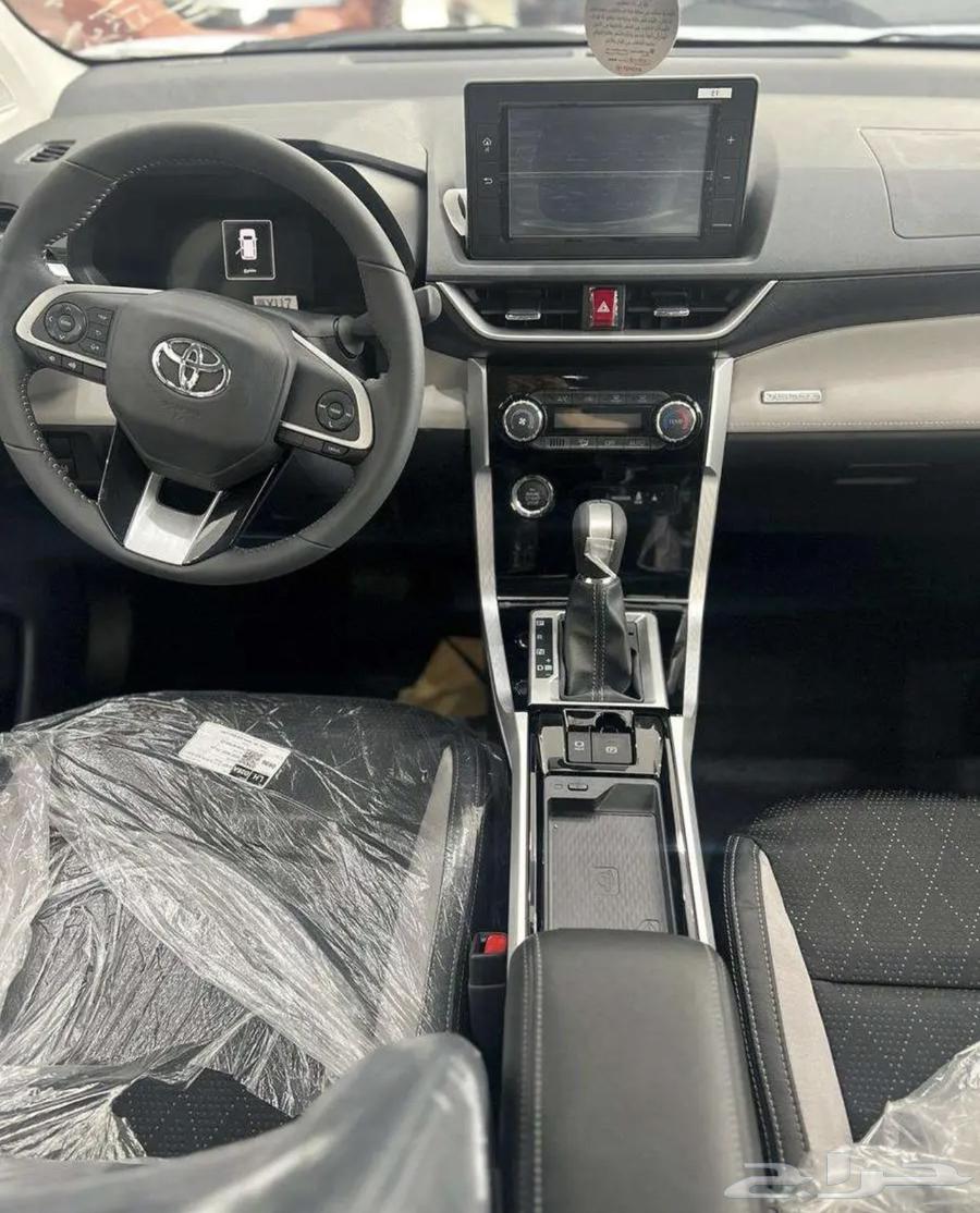 Toyota Vitz 2024 (Installments only)63035237076099113