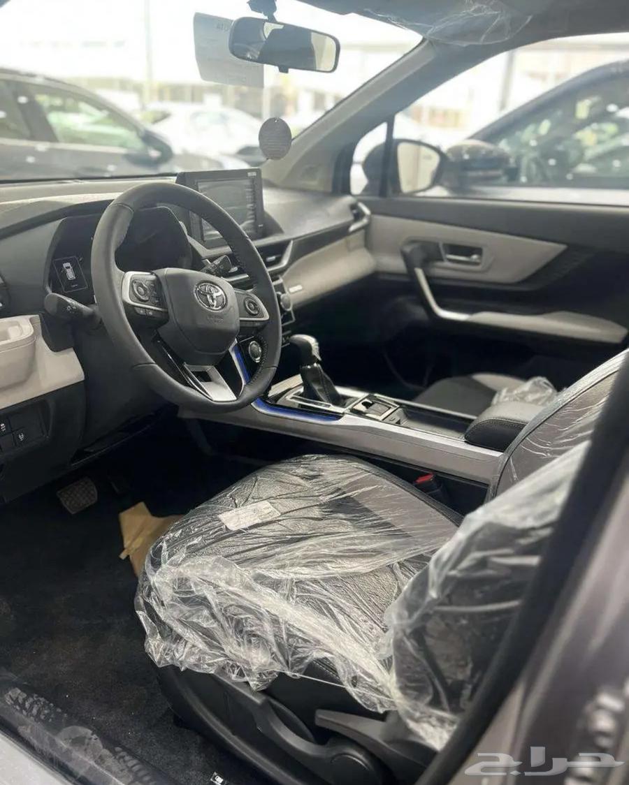 Toyota Vitz 2024 (Installments only)63035237076099114