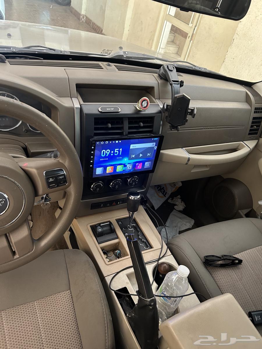 Jeep Cherokee model 2012 milage 298000 prize 2400063036036112514111