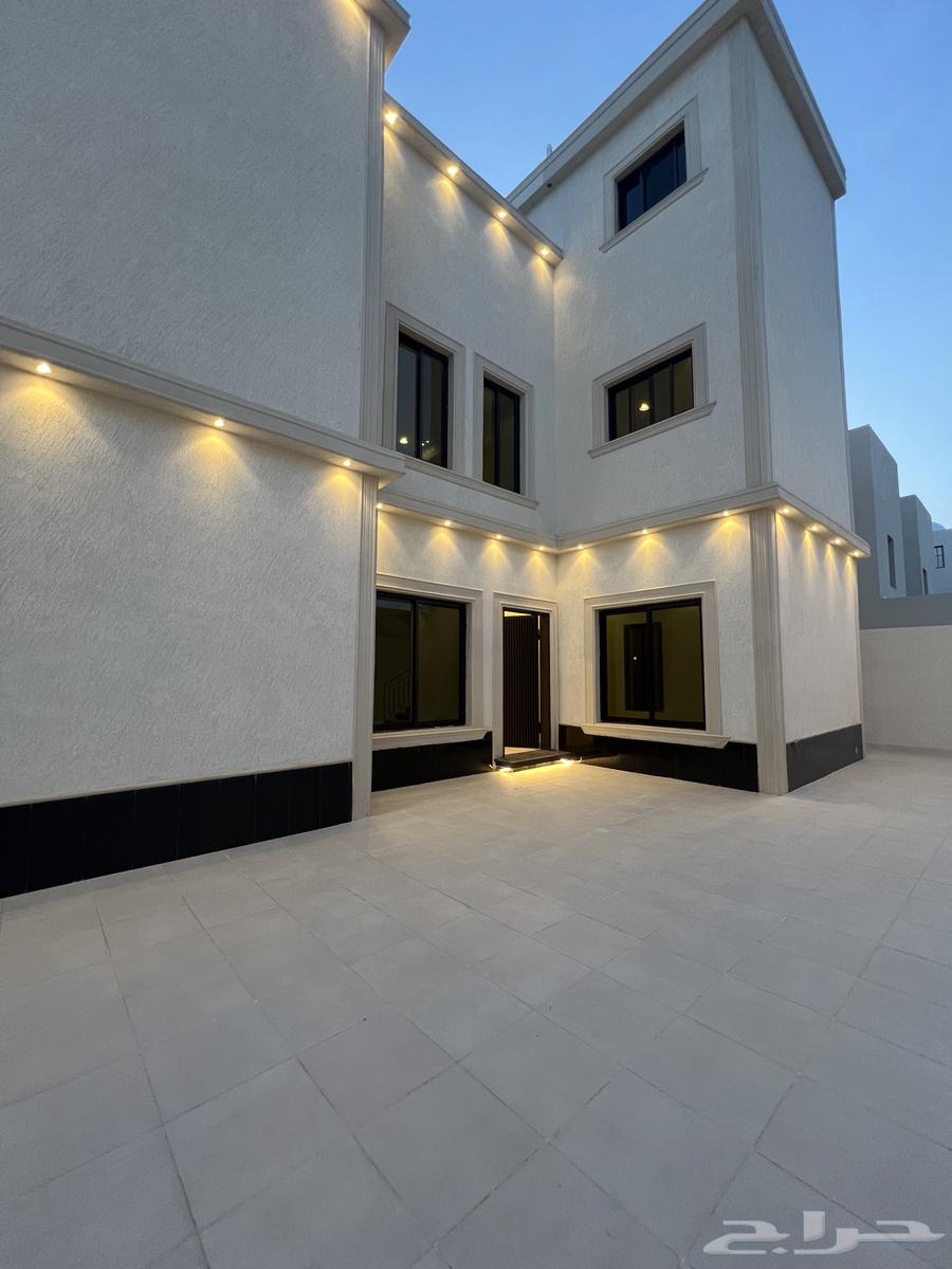 For sale: luxurious villa with an area of 432 m (Al-Aqiqah, King Fahd district)63014753199489113