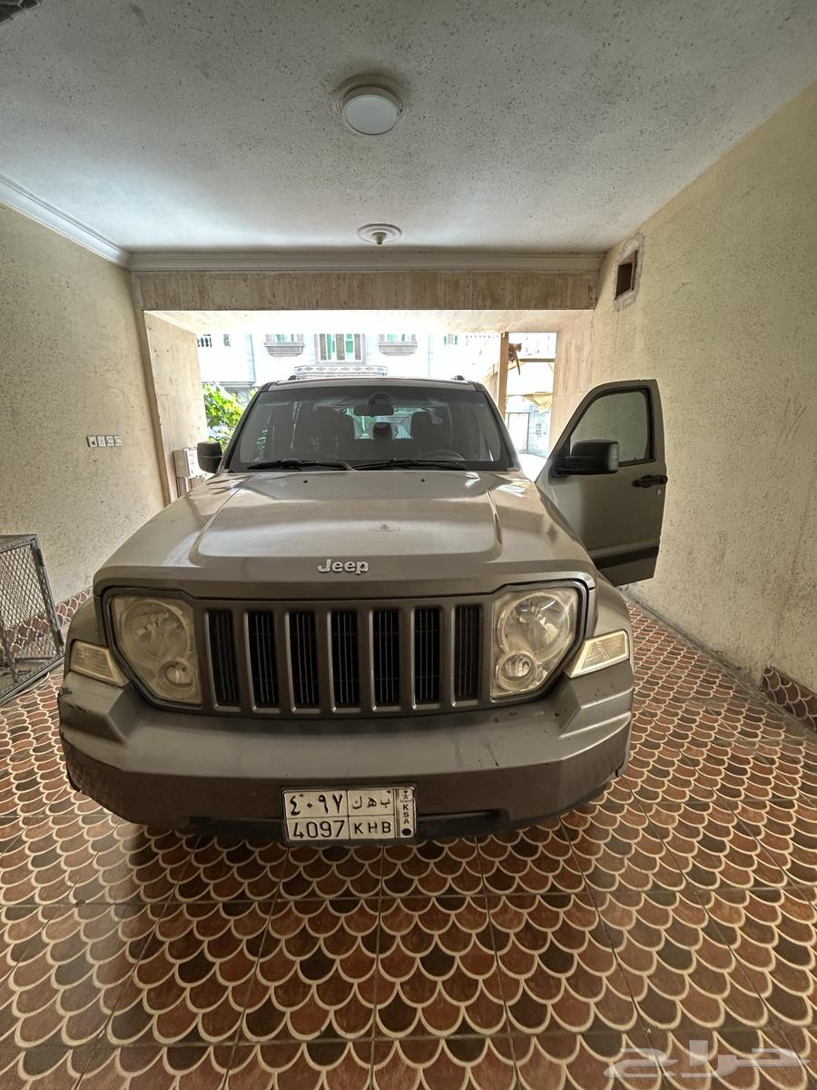 Jeep Cherokee model 2012 milage 298000 prize 2400063036036112514113