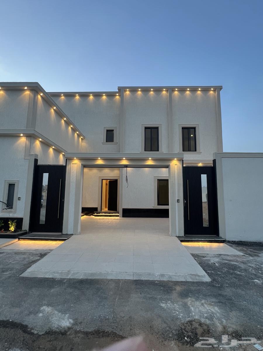 For sale: luxurious villa with an area of 432 m (Al-Aqiqah, King Fahd district)63014753199489111