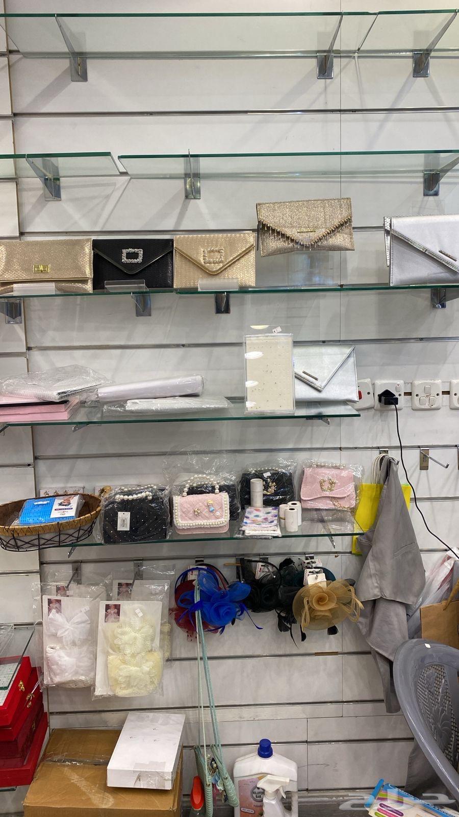 فرصه لاصحاب محلات المكياج والاكسسوارات63028132970497112