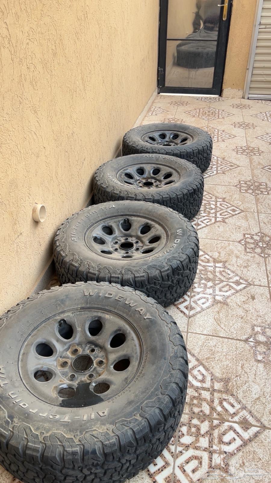 كفرات مع جنوط نص حجري ويد واي630376931002891123