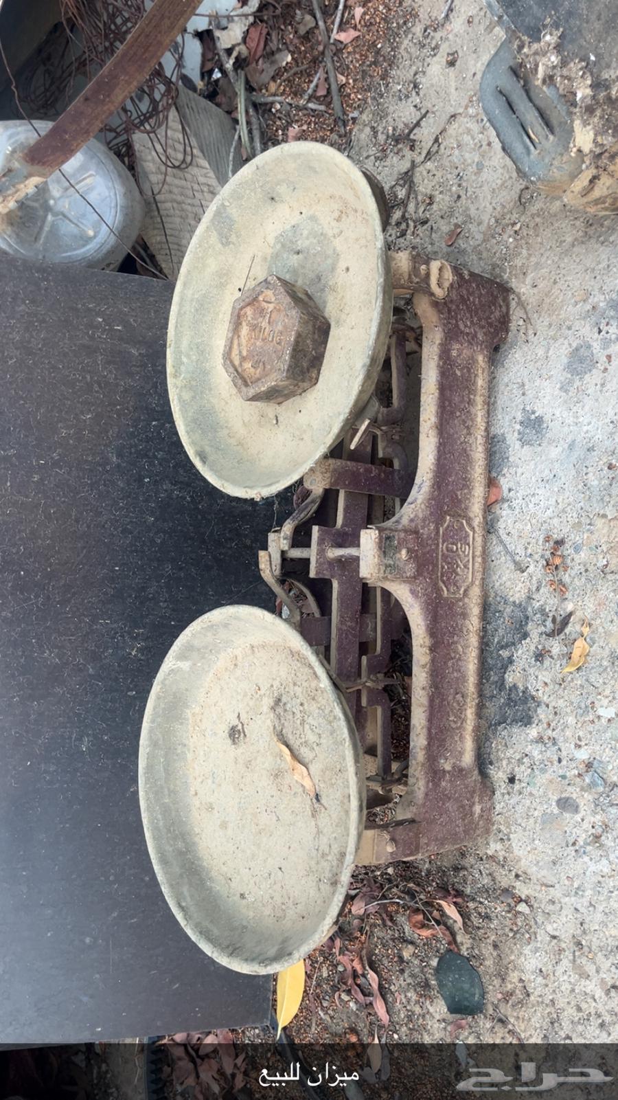 Antique scale 10 kg630233361374751125