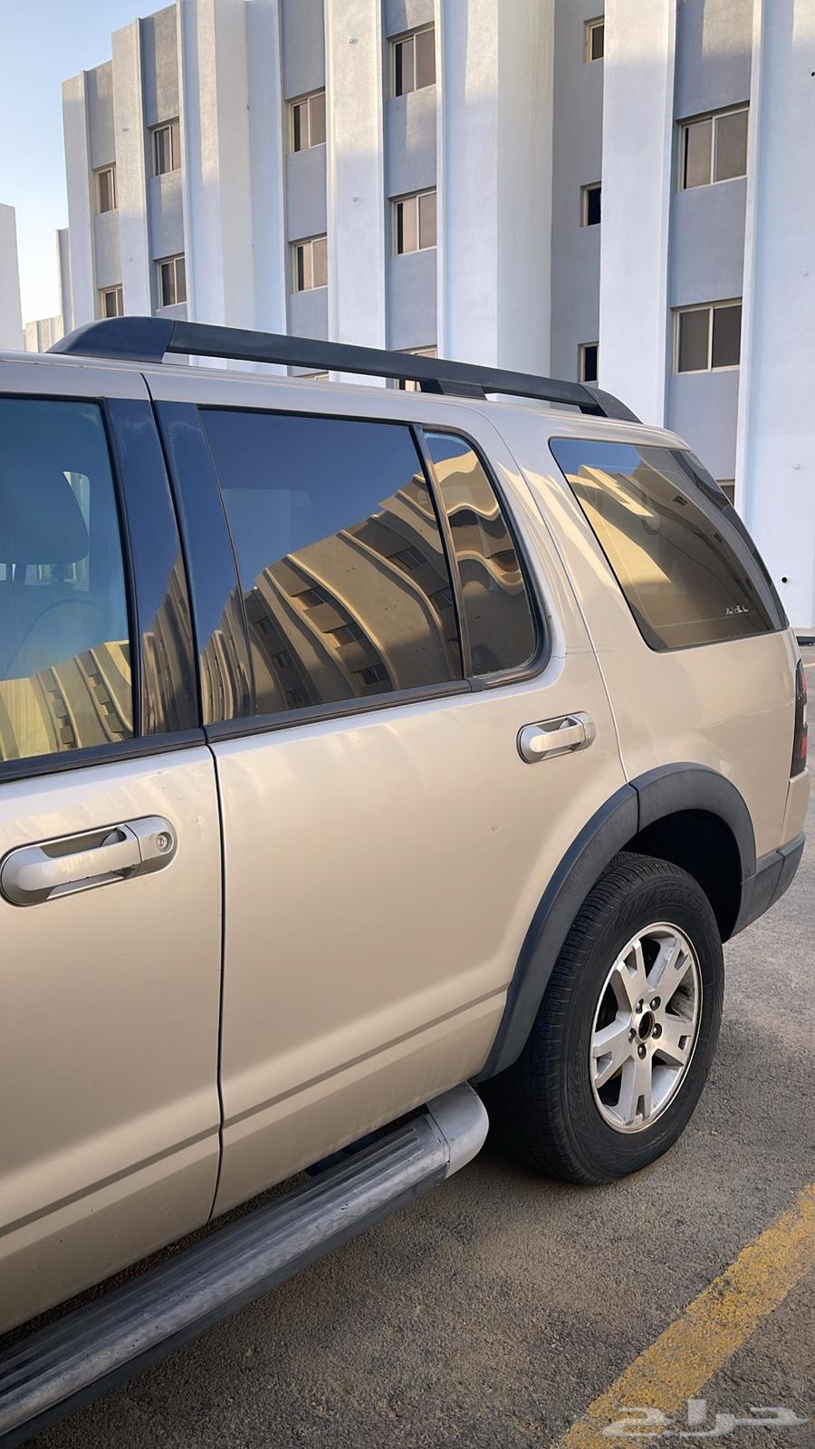 Ford 2007 Explorer everything is fine with it, automatic transmission. New engine.63032776942851111