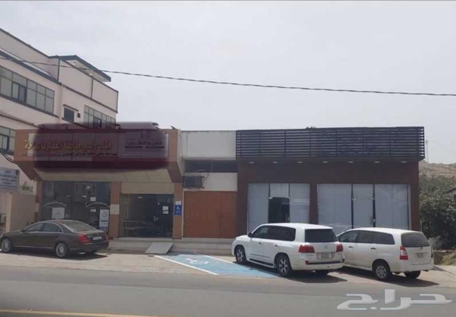 For sale: A commercial building in Al-Baha on King Abdulaziz Road63012028299523111