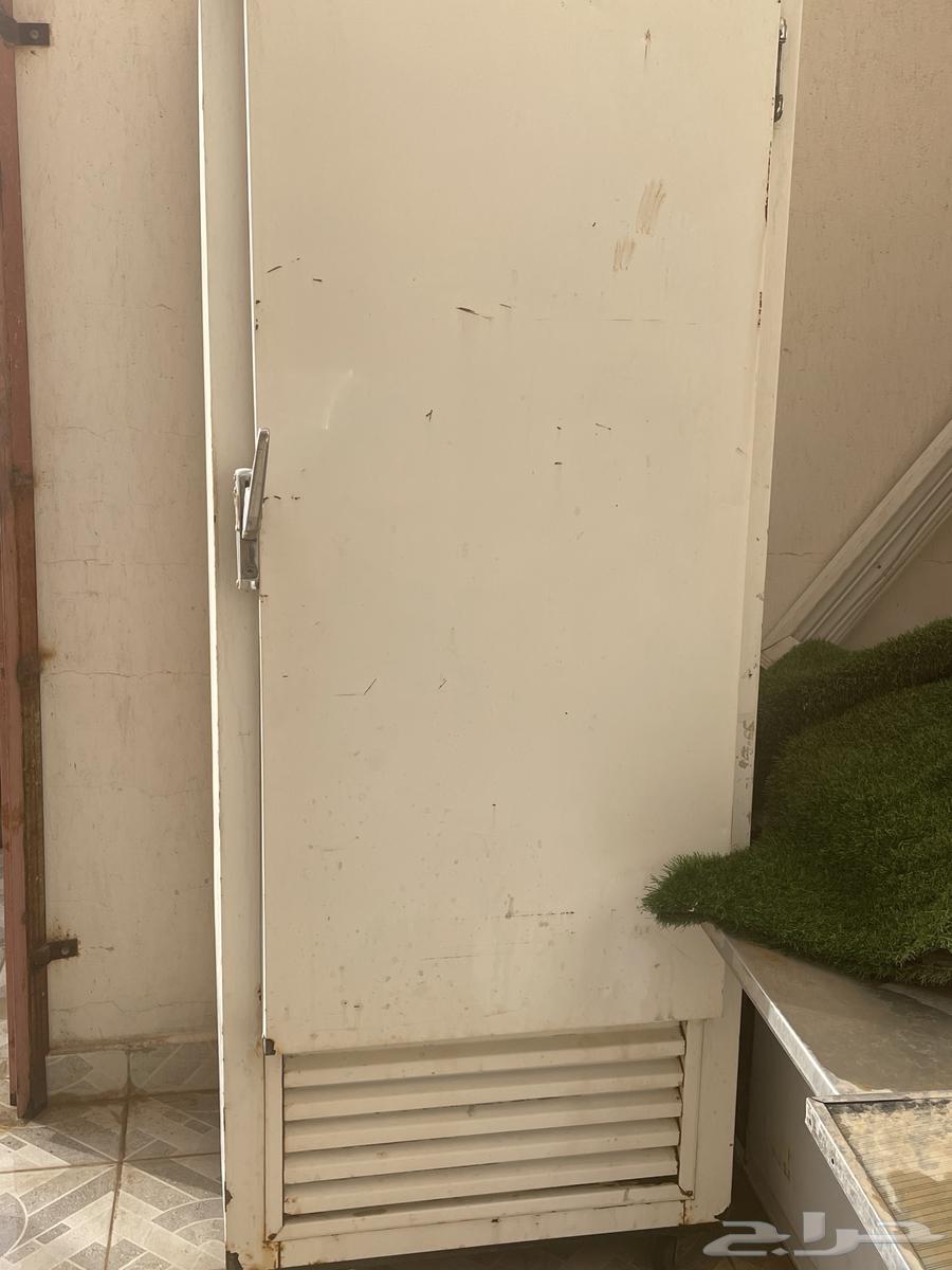 Single door large refrigerator for cooling63023336224257114