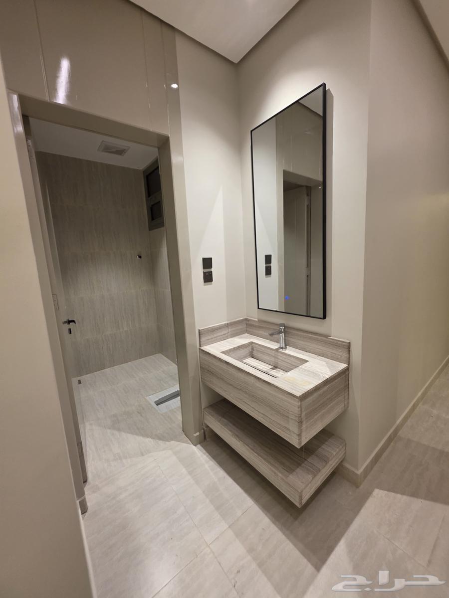 Ground and rooftop luxury apartments for sale at reasonable prices63012956014465112
