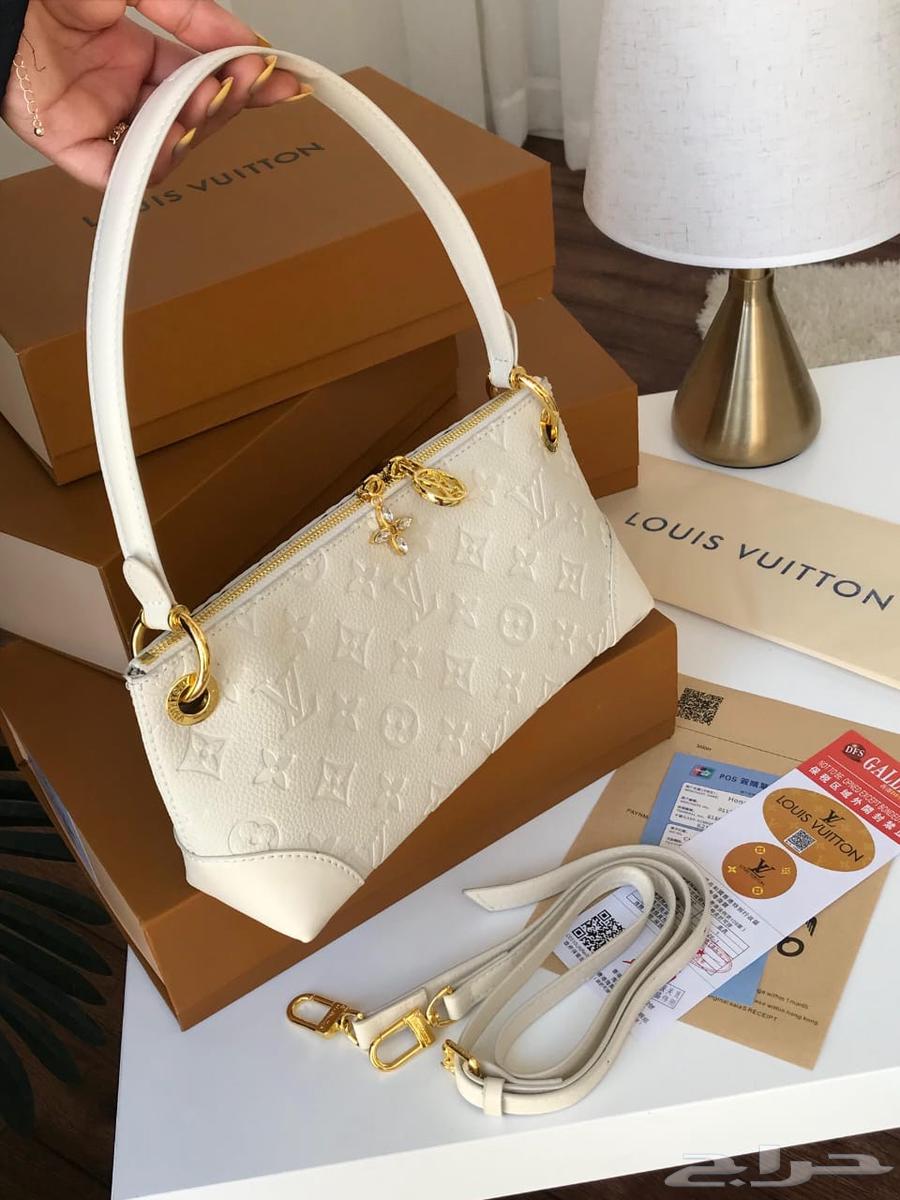 Louis Vuitton first-class bag for urgent sale630228900199691120