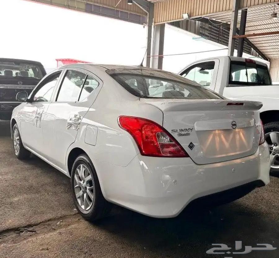 Nissan Sunny old model 202463027999341058112