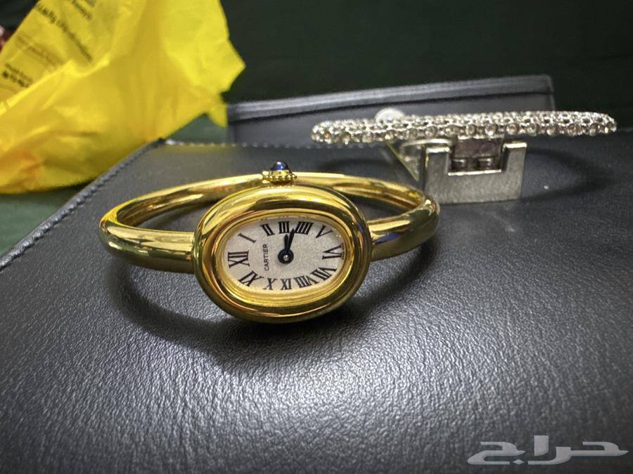 For sale, an original Cartier watch, amazing and rare with the box.63022439888385111