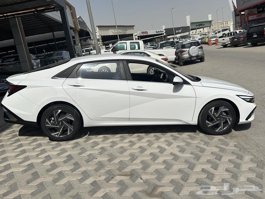 Hyundai Elantra 2025 Full Option Specifications 1500 CC63027093324290114