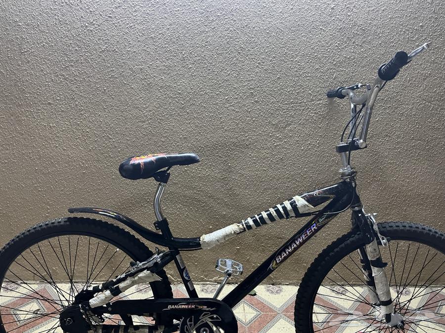 My bike has only 10 days left and needs a belt tightening and a battery.63023172638083111