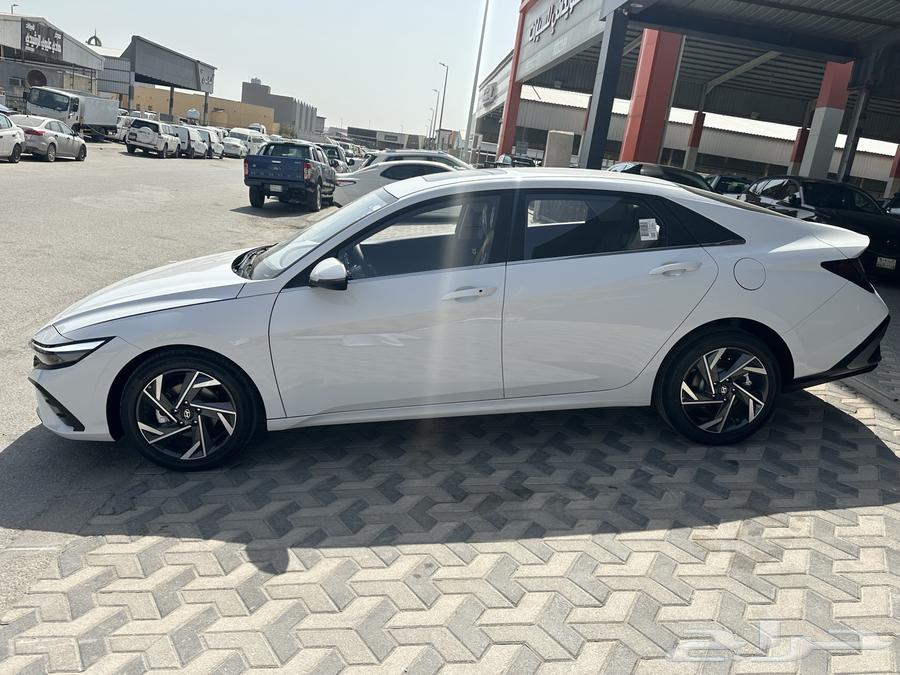 Hyundai Elantra 2025 Full Option Specifications 1500 CC630270933242901120