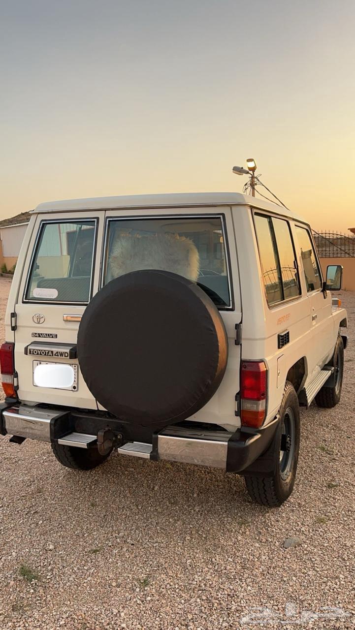 جيب ربع نظيييف(تم البيع خارج الموقع)63023132810369113