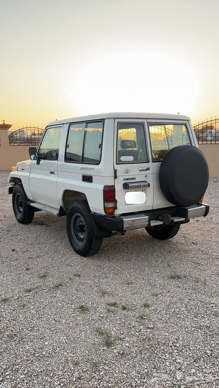 جيب ربع نظيييف(تم البيع خارج الموقع)63023132810369112