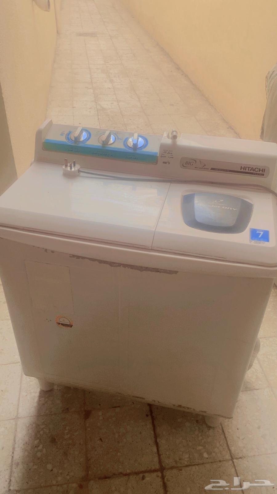 Medium size Hitachi washing machine that washes small bed sheets63018880033026111