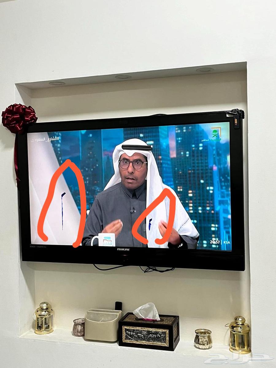 Two screens in good condition for sale630193192341771121