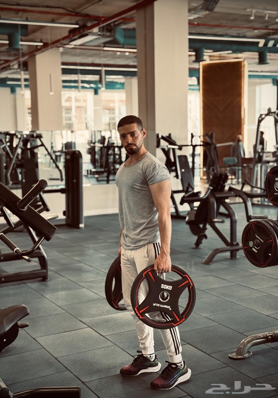 Nutrition Specialist and Fitness Coach63025528178051112