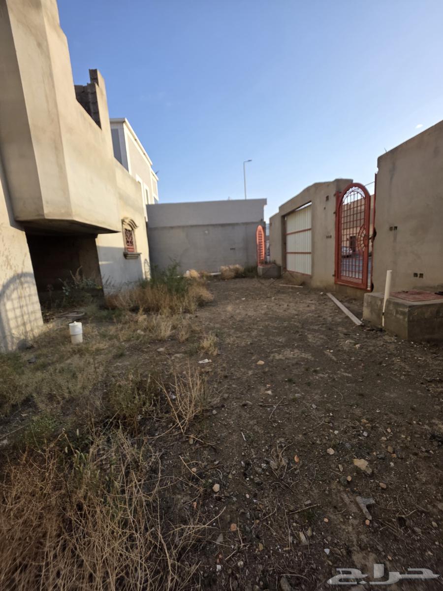 عاجل دور عباره عن شقتين خلف معارض ابها الخميس 650 الف كاش63012029566978112