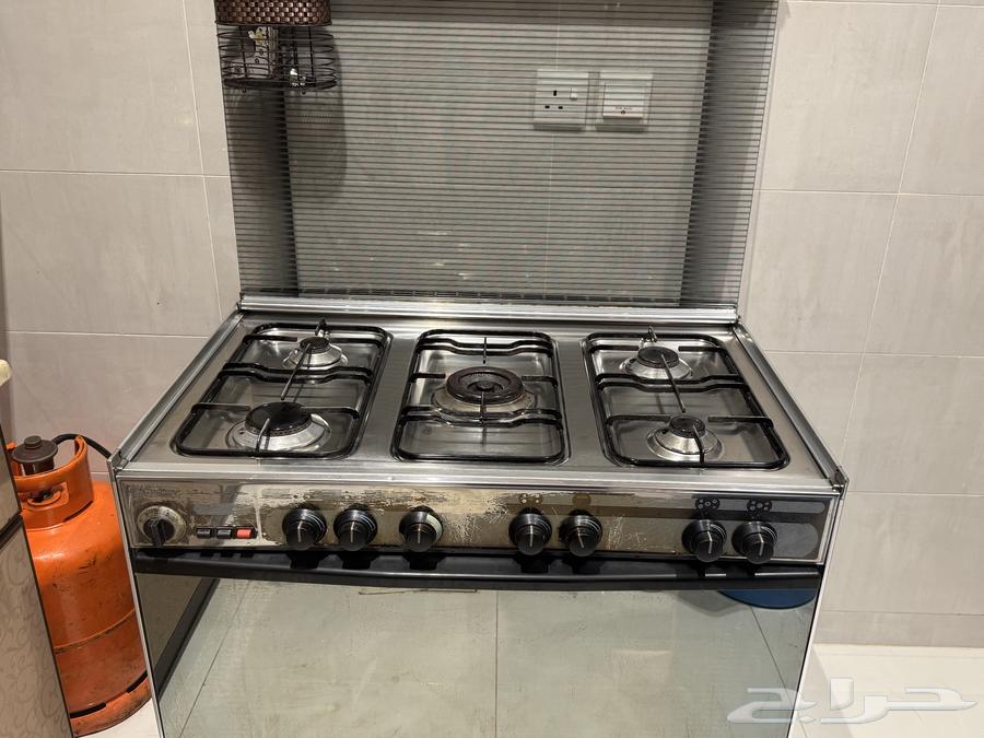 فرن إيطالي اصلي النوع القديم خمس عيون كلها شغال63019330599555111