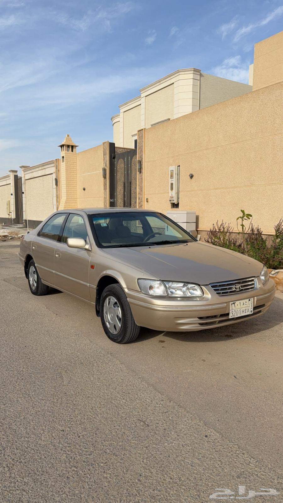 كامري 200063017855916930111
