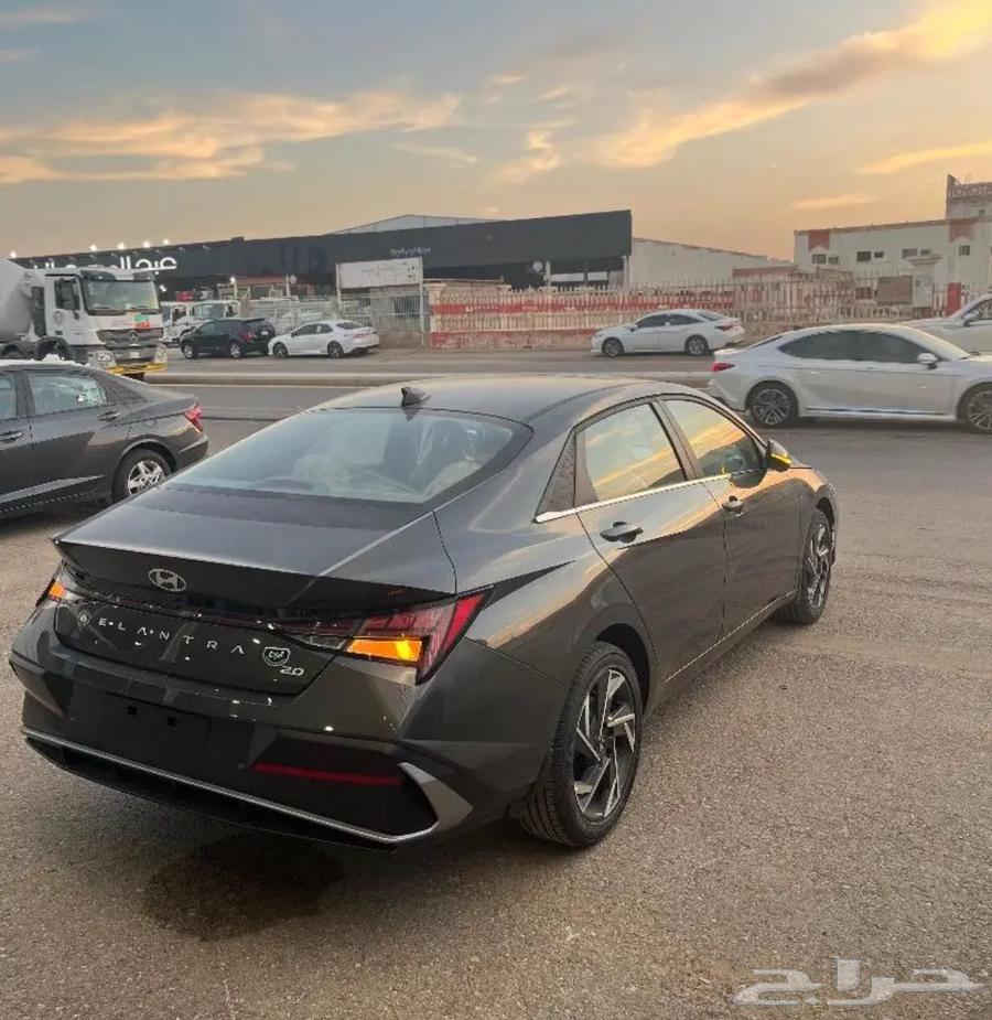 Hyundai Elantra model 202563016961425923112
