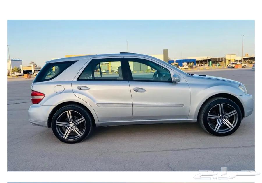 Anwar's computer, an open signal, Mercedes ML500 with a rear blower63017137532546112