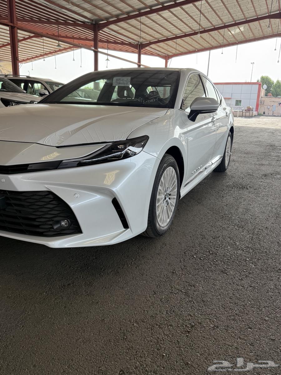 كامري 2025 بنزين LE63017837932674111