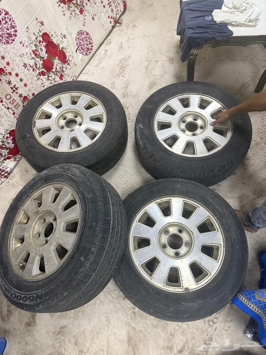 للبيع جنوط فورد 2006 اتوقع انها وكاله الحد 500 مع الكفرات63016561021827111