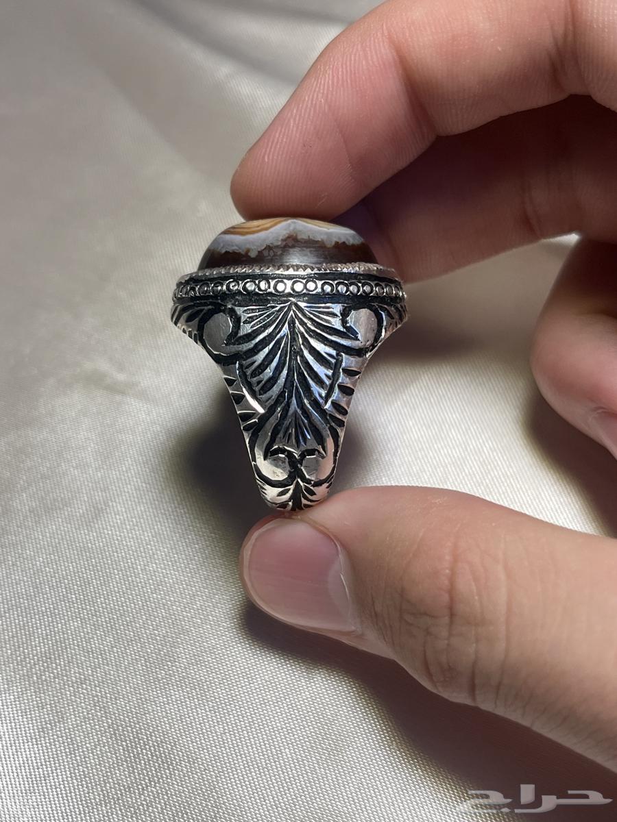 Suleimani Agate Ring Two Eyes and Red Lacquer63016744178051111