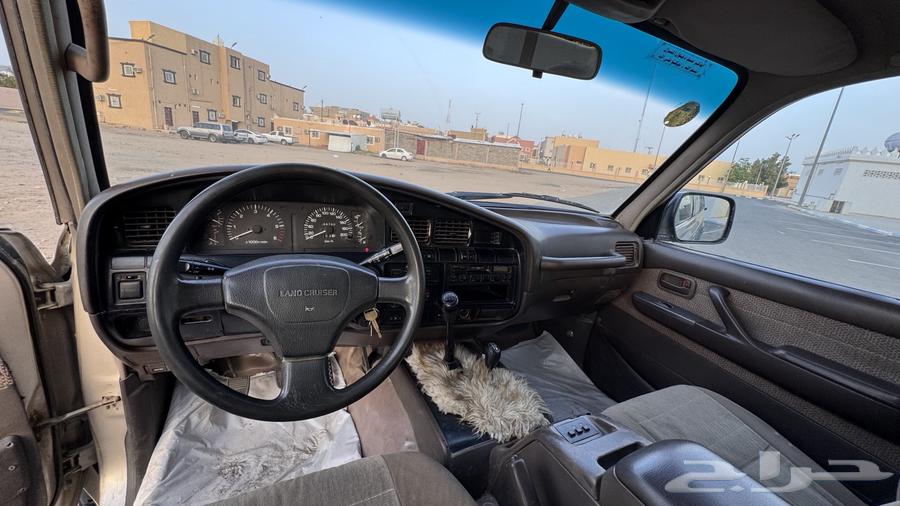 لندكروزر 1993للبيع مظيف ممشى 596الف مكينة بلد مطوف سنه63016979069442113