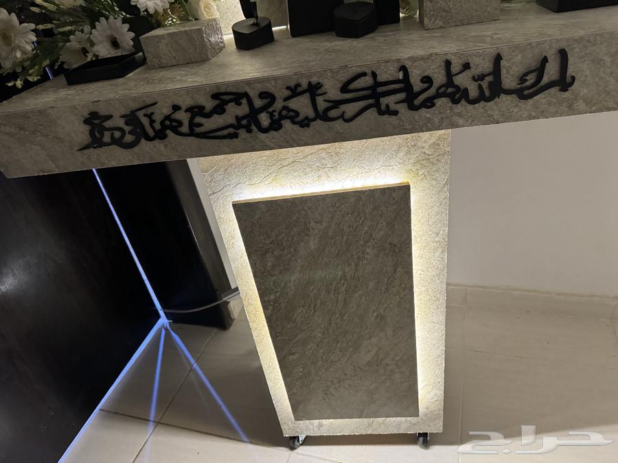 استاند شبكه شبه جديد للبيع63015856156417112