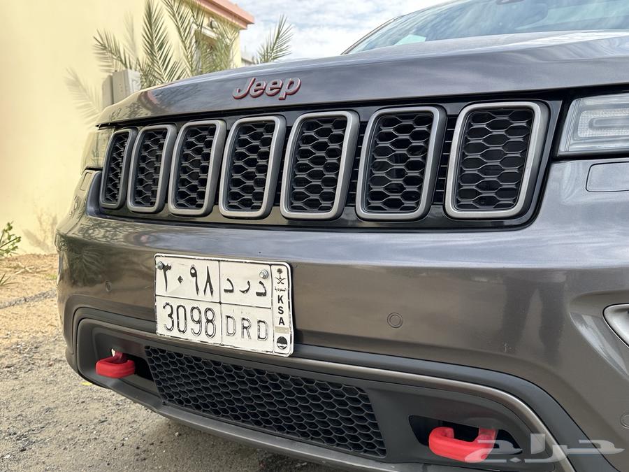 جراند شروكي (تريل هوك) 2017 نظيف جدا مالك ثاني من الوكاله63016556146689112