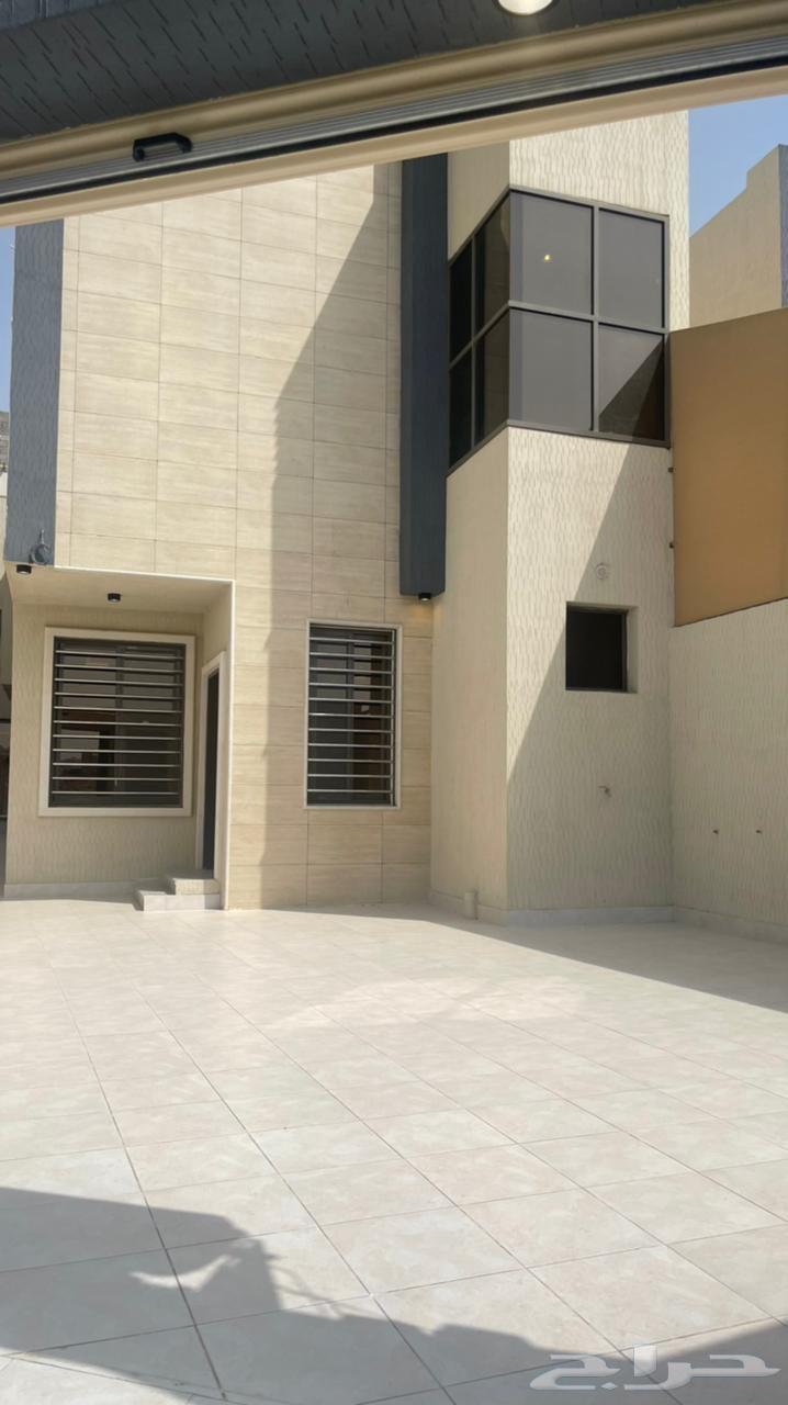 للبيع فله مستقله خميس مشيط بسعر 800 الف63012032648833111