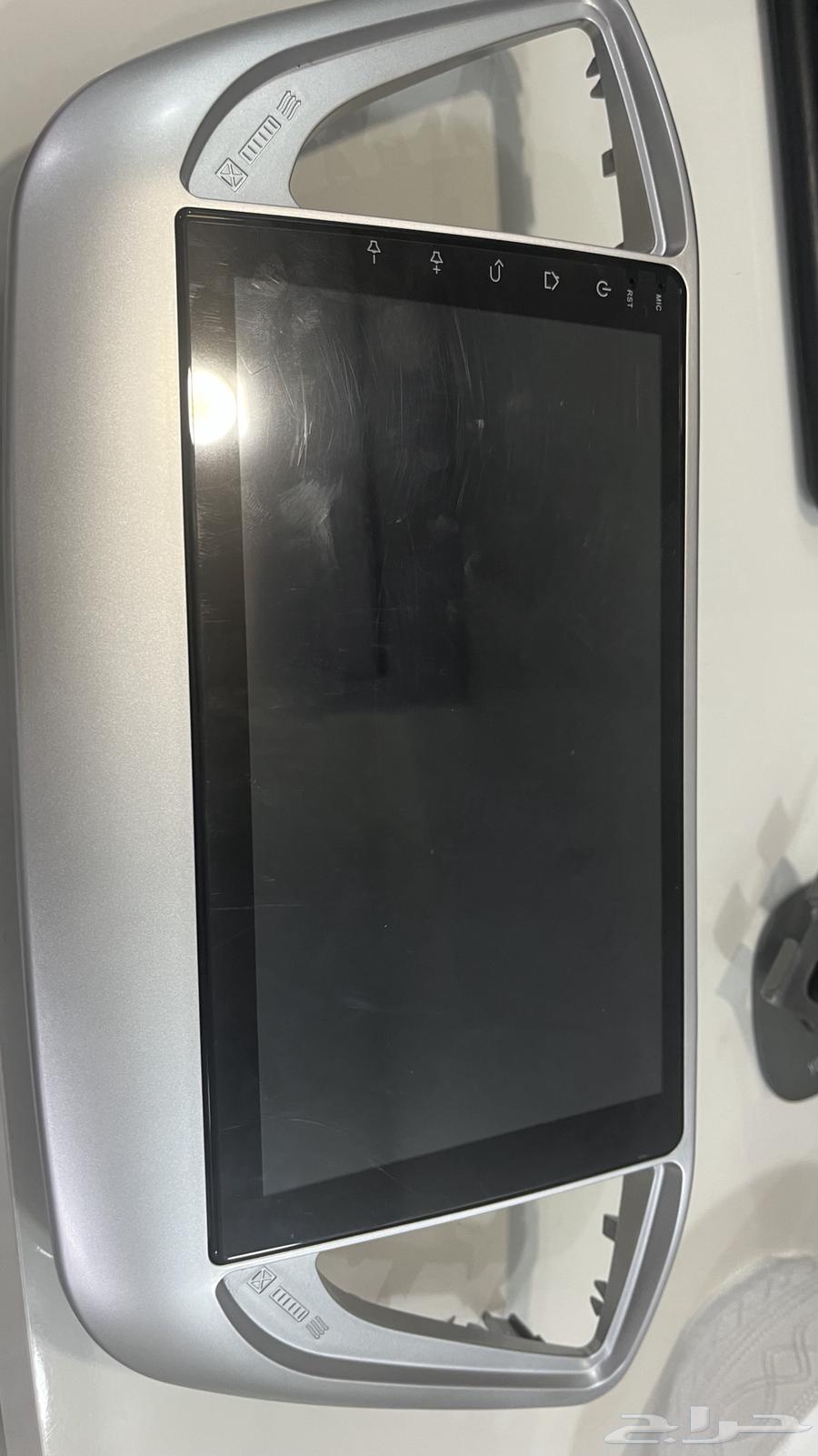 Car screen63012107284097111