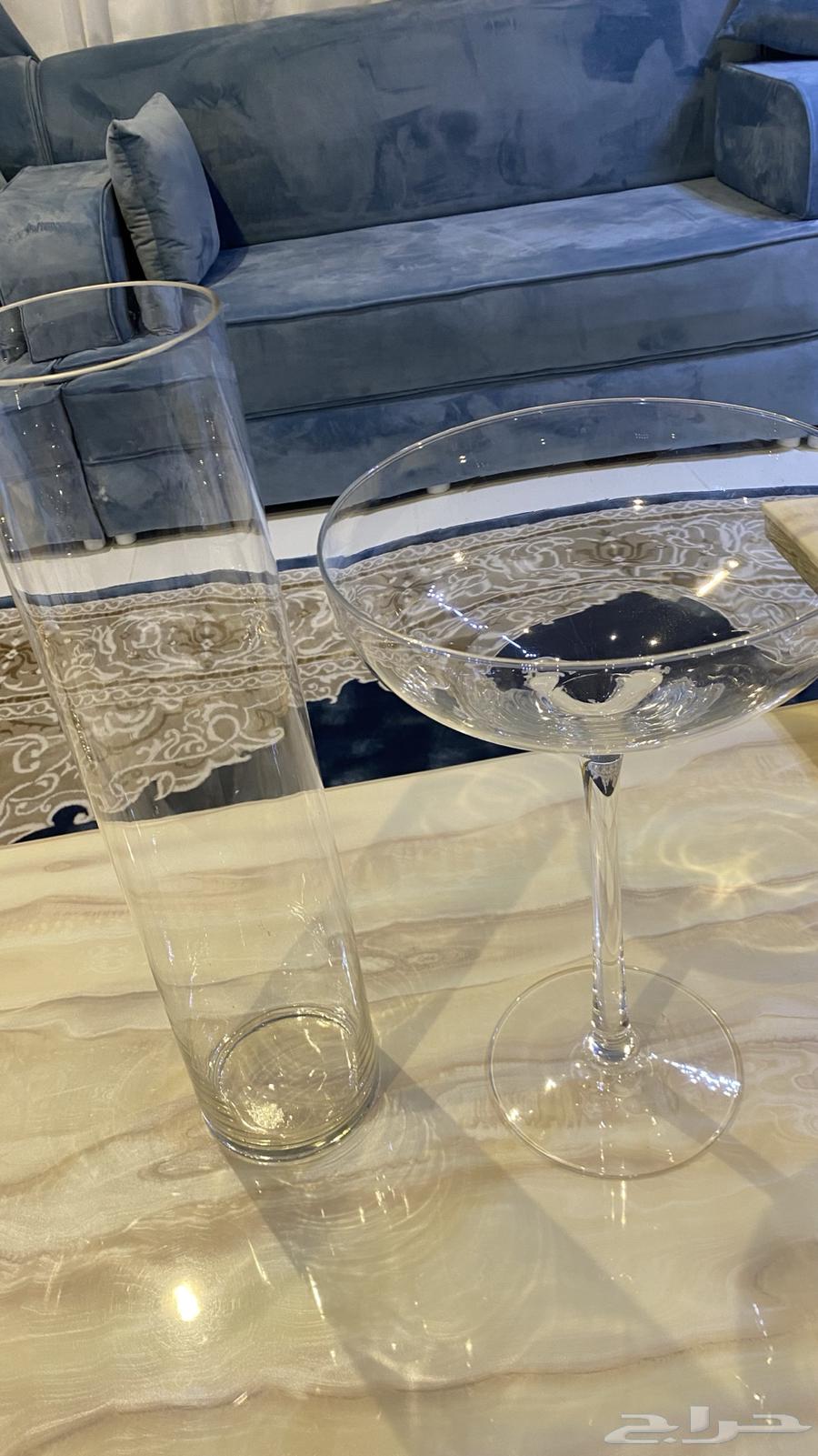 Decorative and clean vases with a very small crack, only one of them has a crack.63014995248770111