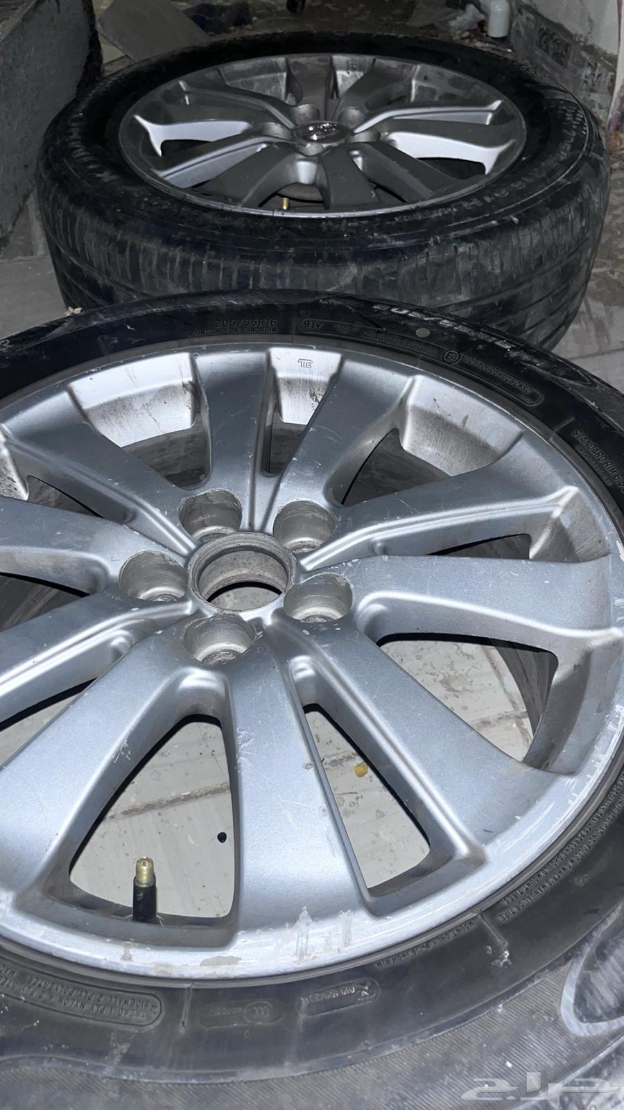 Full 2010 Toyota Corolla rims63012555523842111