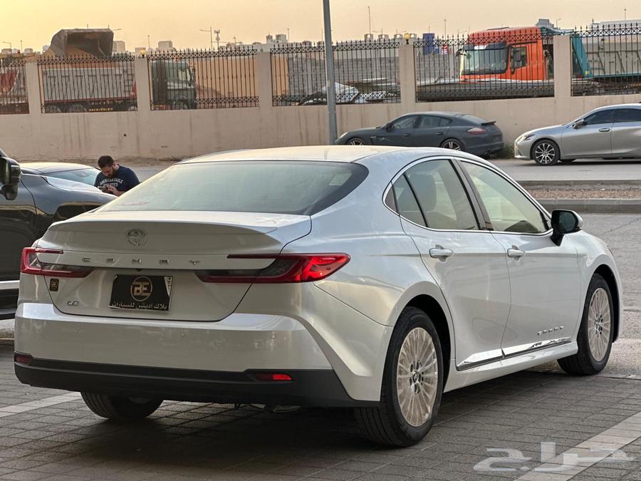 Toyota Camry LE 202563014795025410114