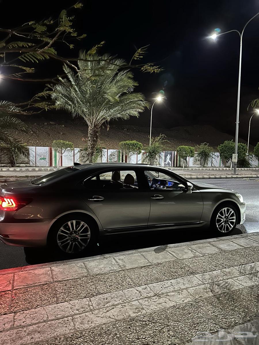 Lexus 460 model 2015 Saudi63012102338049112