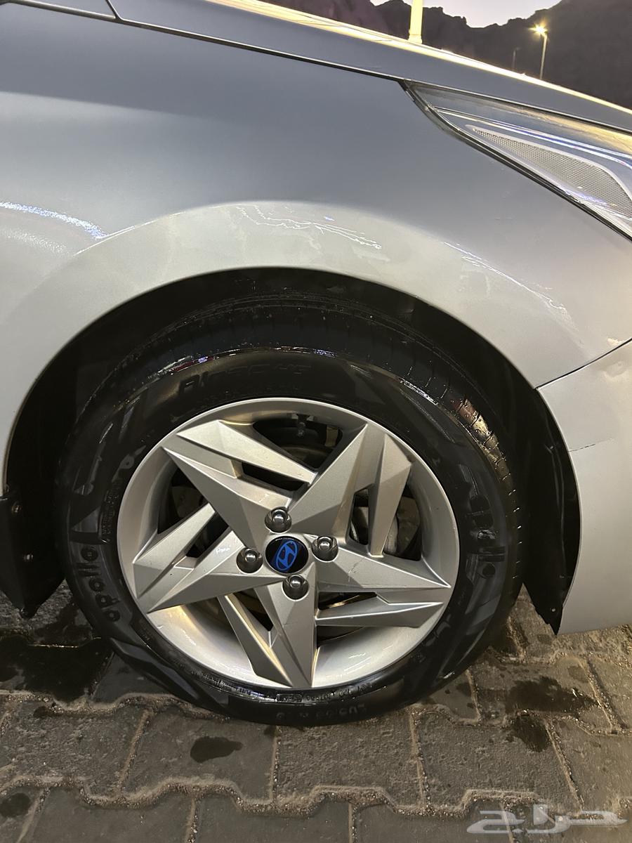 Jenout Accent 2024 Agency and Tires, agency has less than half63014354808323111