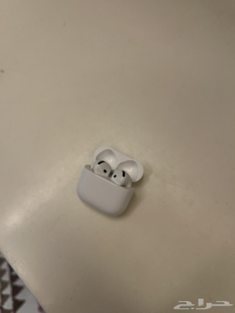 Apple 4th generation headphones63014995432579112